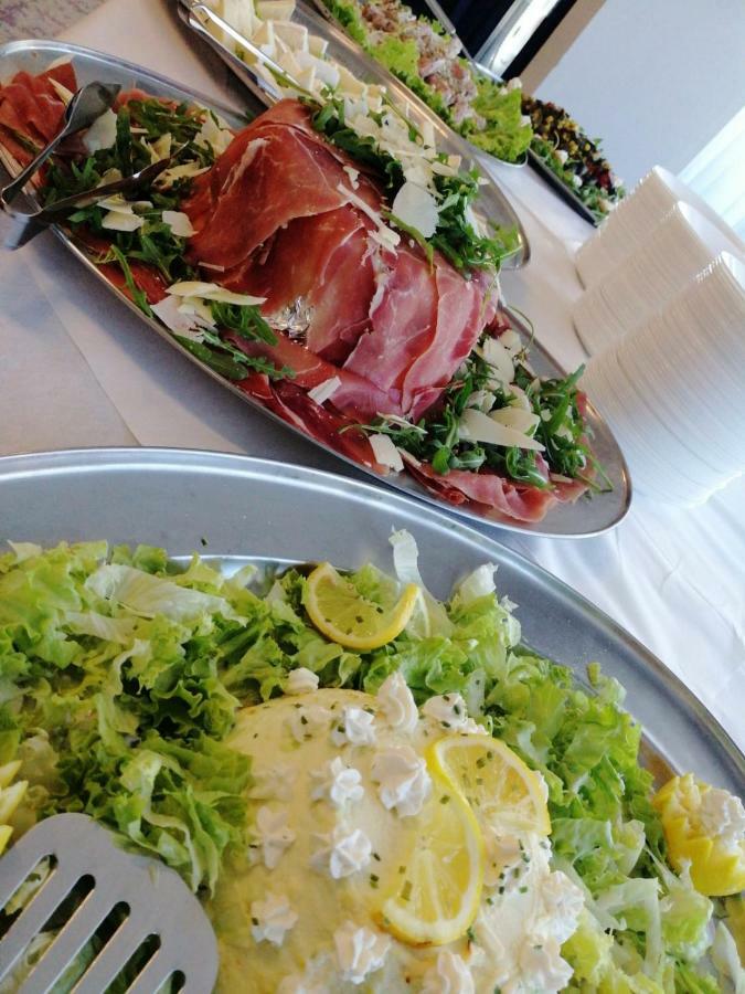 Tyc Hotel Viserbella di Rimini ภายนอก รูปภาพ