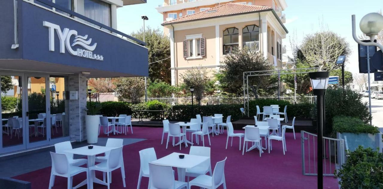 Tyc Hotel Viserbella di Rimini ภายนอก รูปภาพ