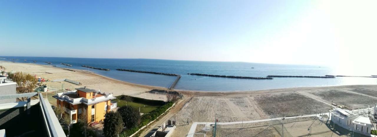 Tyc Hotel Viserbella di Rimini ภายนอก รูปภาพ